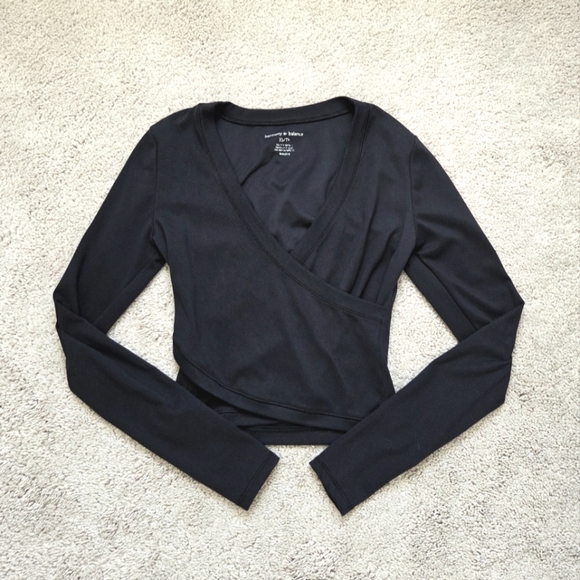 Harmony And Balance Black Wrap Top Xs - Picture 1 of 5